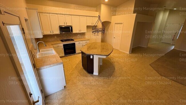 Building Photo - Spacious 4 bedroom 2 bathroom home located in the Ashton Falls community *Move In Special*