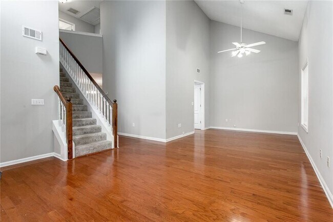 Building Photo - 430 Auldon Ct SE