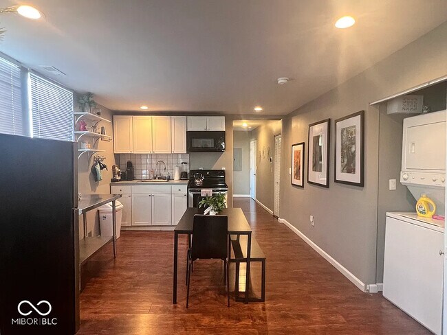 Building Photo - 2407 N Capitol Ave