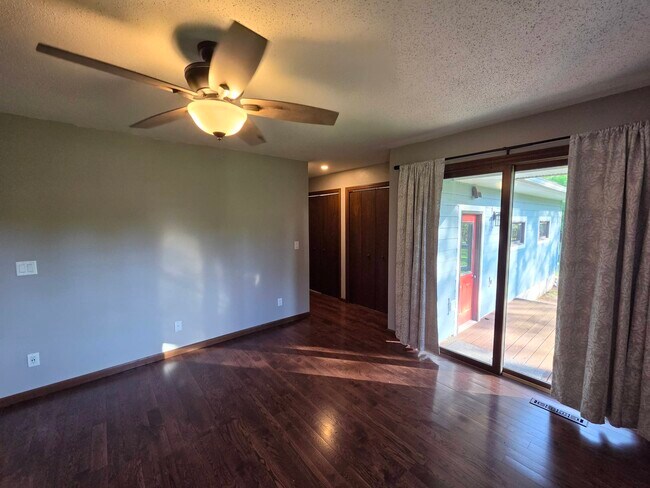 Building Photo - 226451 Kinglet Cir