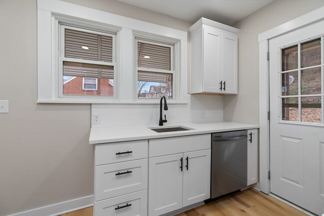 Building Photo - Newly Renovated 3 Bedroom home in Bridgeville available now!