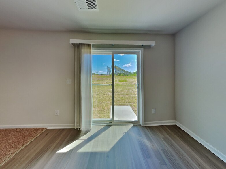 Building Photo - 279 Royal Mdw Dr