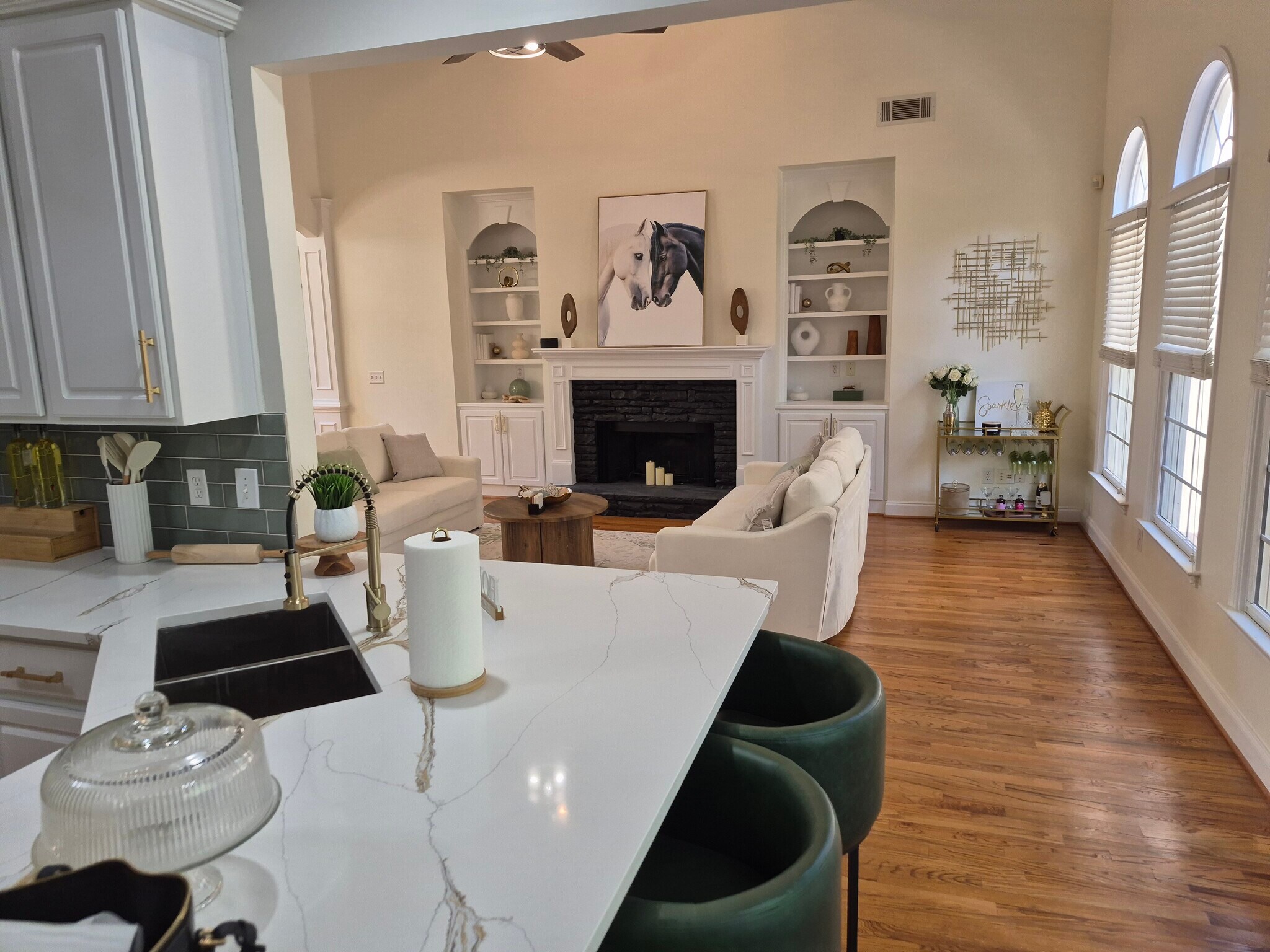 Building Photo - 4315 Rosemont Dr