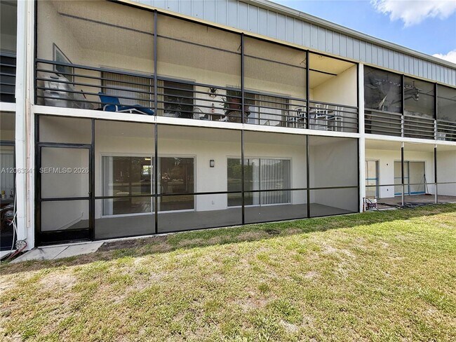 Building Photo - 400 Waterway Dr S