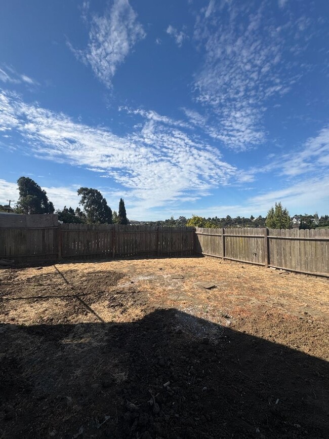 Building Photo - 103 Pueblo Way