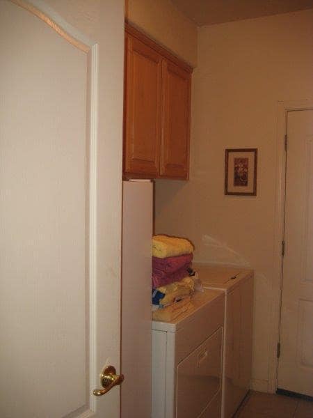 Building Photo - Large corner lot, 4 bedroom with Pool/Spa