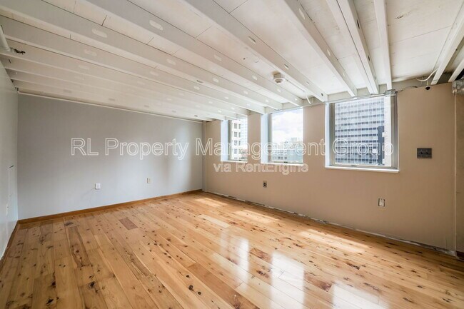 Building Photo - 110 N 3rd St