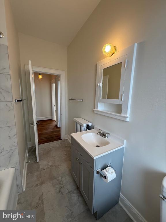 Building Photo - 702 Prince Edward St