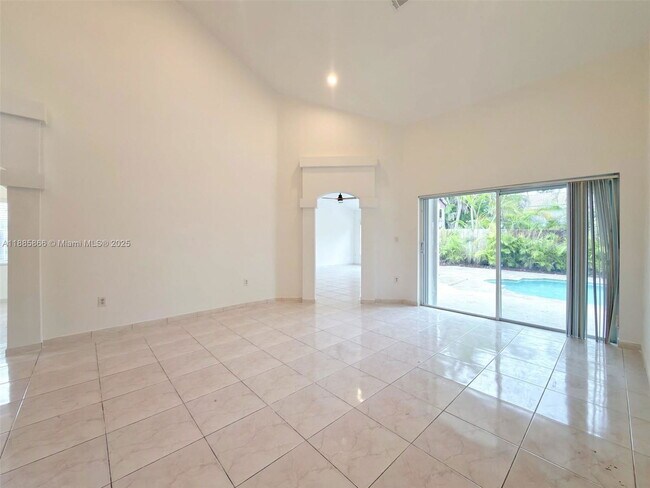 Building Photo - 7780 SW 160th Ave