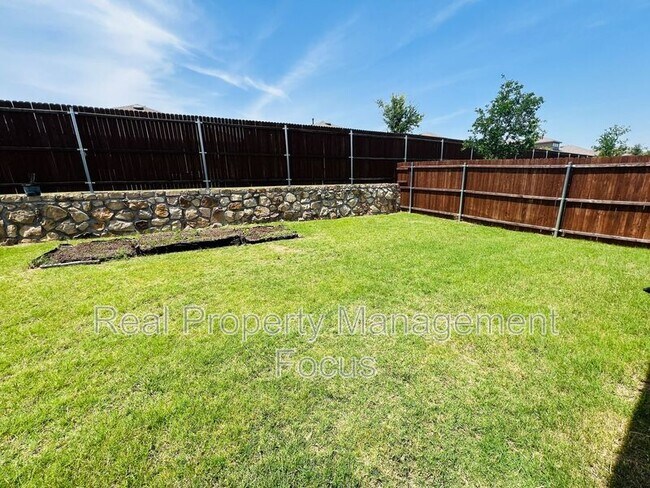 Building Photo - 7321 Bledington Ln