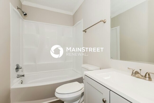 Building Photo - 4 Bedroom Pet-Friendly Home in Antioch, TN with Main Street Renewal