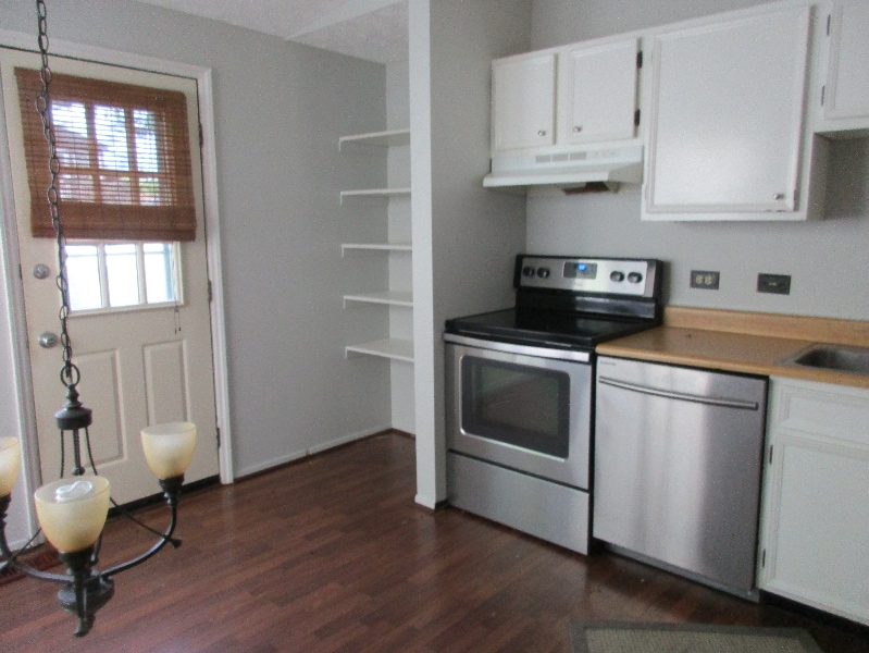 Building Photo - 3333 Chetwood Pl