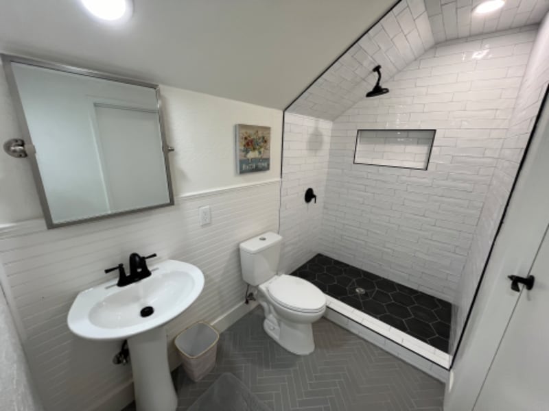 Building Photo - 4059 Ridge St