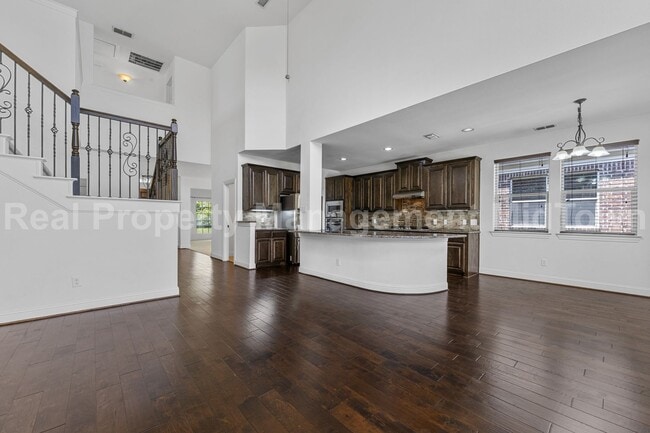 Building Photo - 4106 Horseshoe Ln