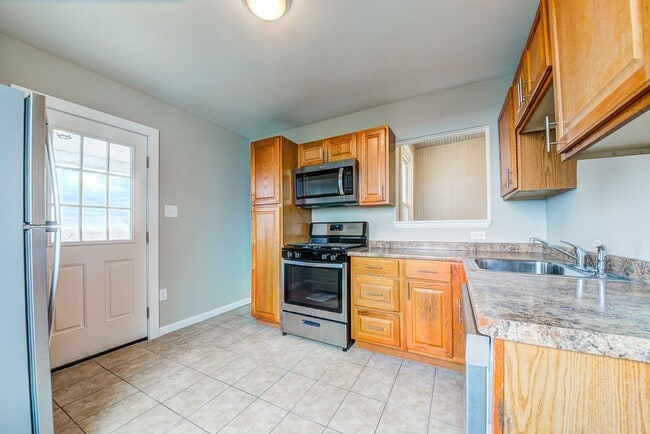 Building Photo - 9 Renwick St