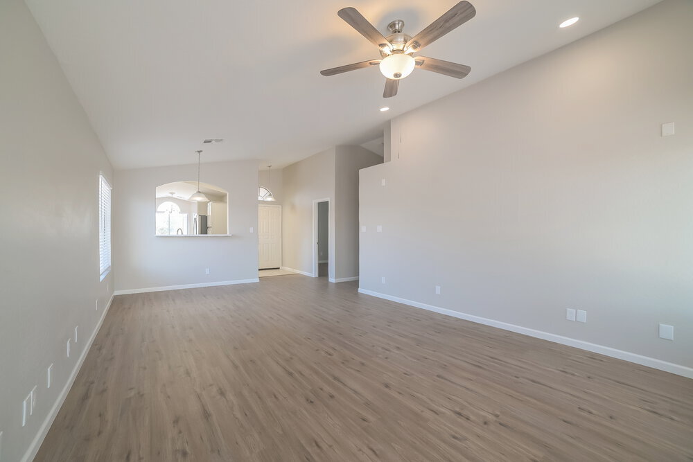 Building Photo - 8808 W Adam Ave