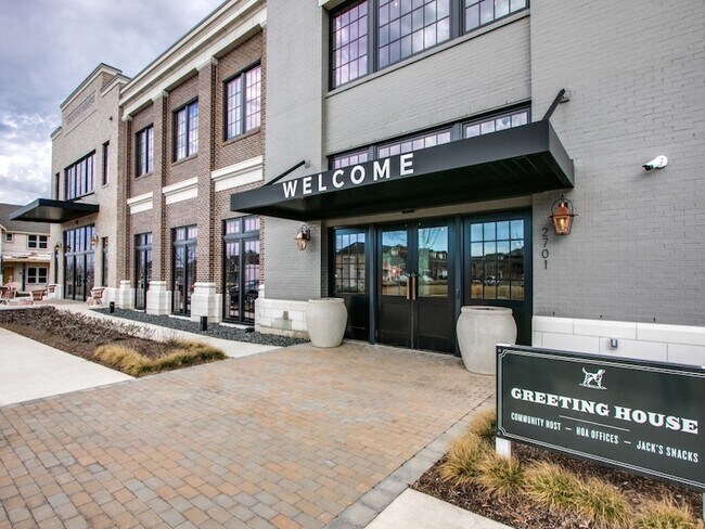Building Photo - 1404 S Pecan Pkwy