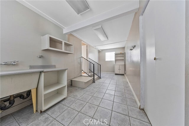 Building Photo - 927 Montecito Dr