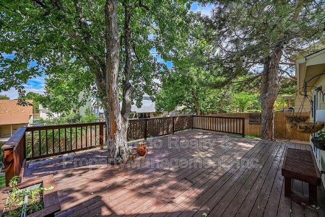 Building Photo - 2430 S Eagle Way