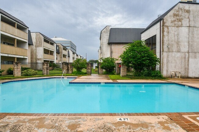 Building Photo - 8519 Hearth Dr