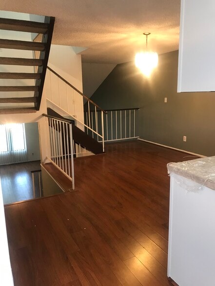 Dinning Room - 3431 Artesia Blvd