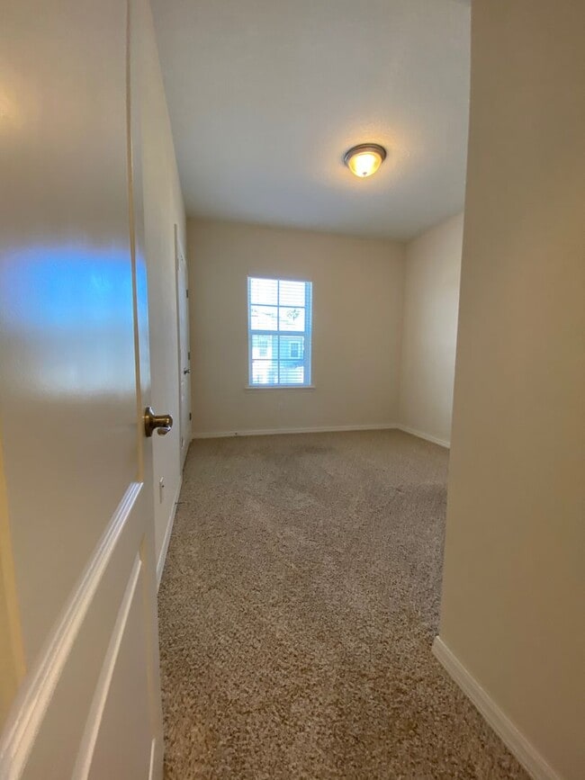 Building Photo - Spring Lake Celebration - 3 Bedroom 2.5 Bathroom House