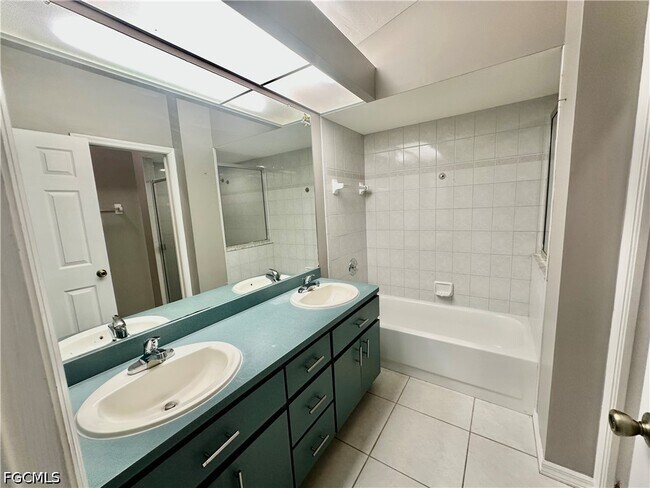 Building Photo - 17150 Knight Dr