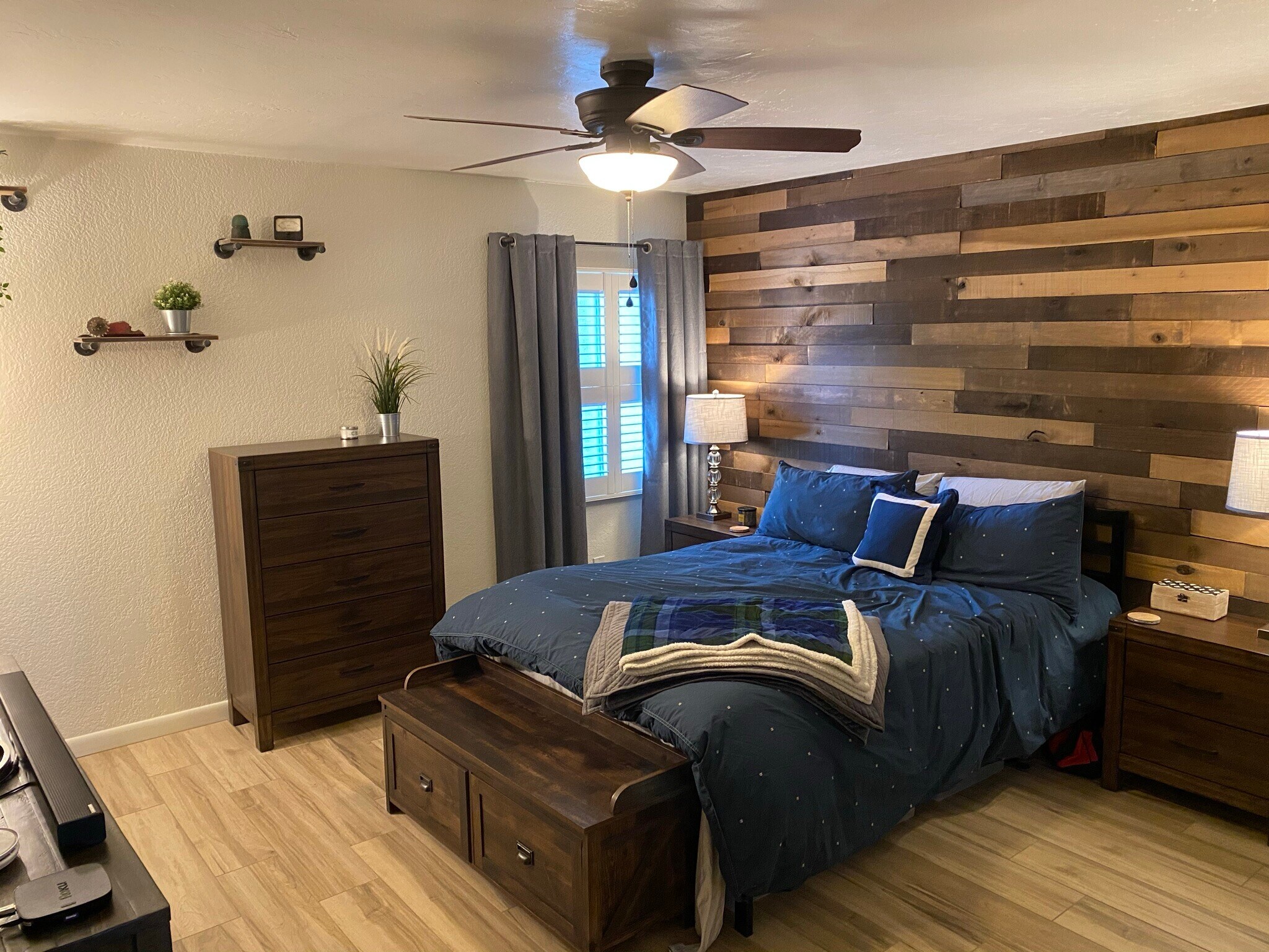 Master Bedroom - 4201 E Camelback Rd