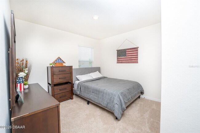 Building Photo - 1326 Middle Lk Dr