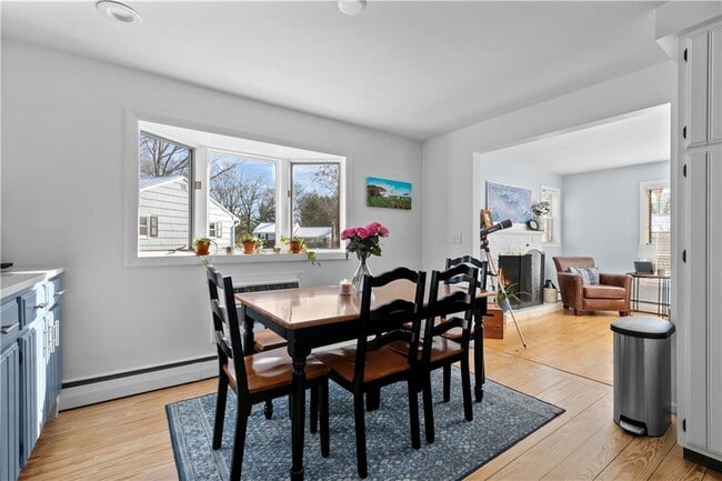 Building Photo - 84 Birchwood Dr