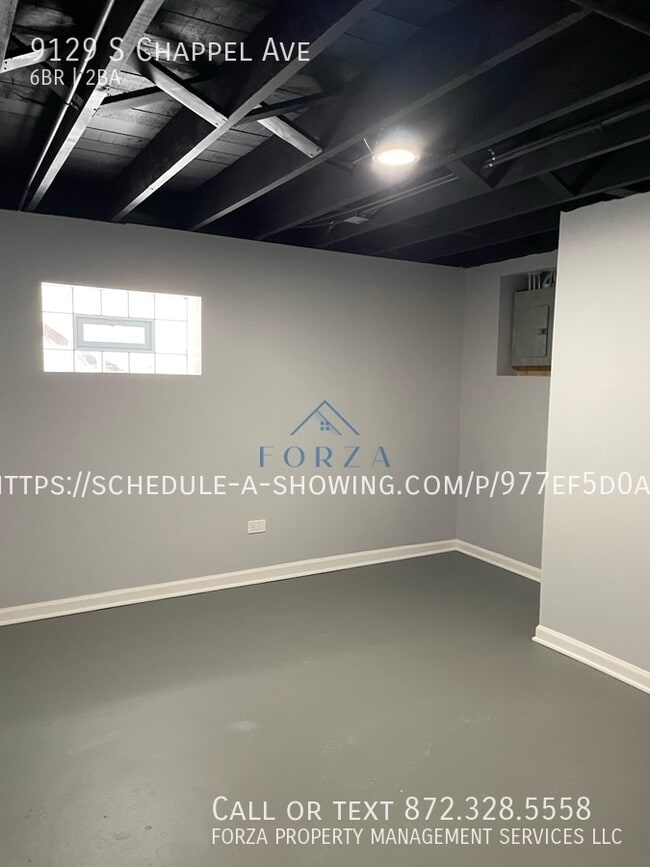 Building Photo - 9129 S Chappel Ave