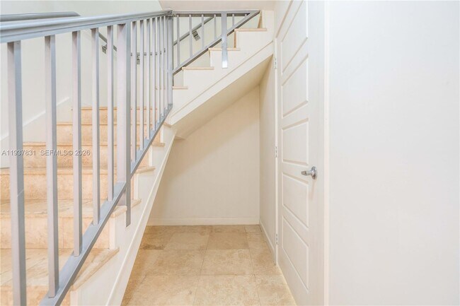 Building Photo - 300 Majorca Ave