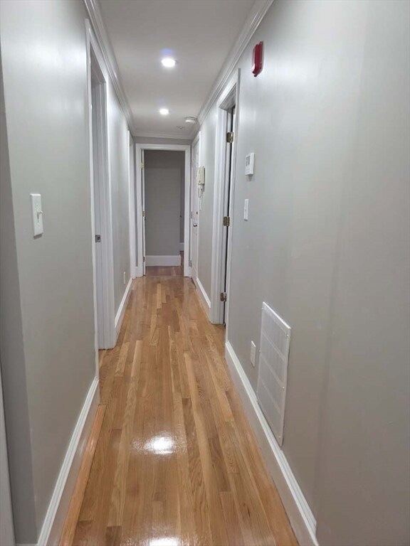 Building Photo - 574 Washington St