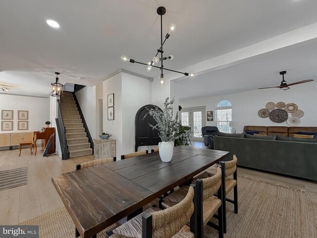 Building Photo - 23185 Pembrook Dr