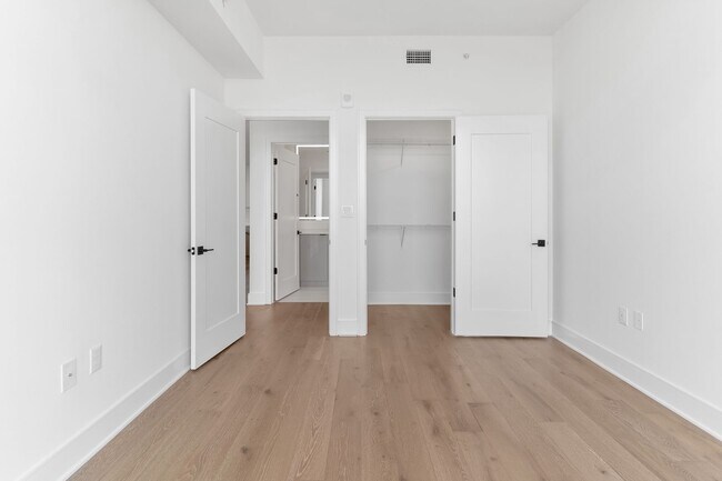Building Photo - 788 West Marietta St NW