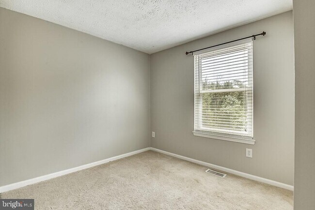 Building Photo - 14623 Stone Crossing Ct