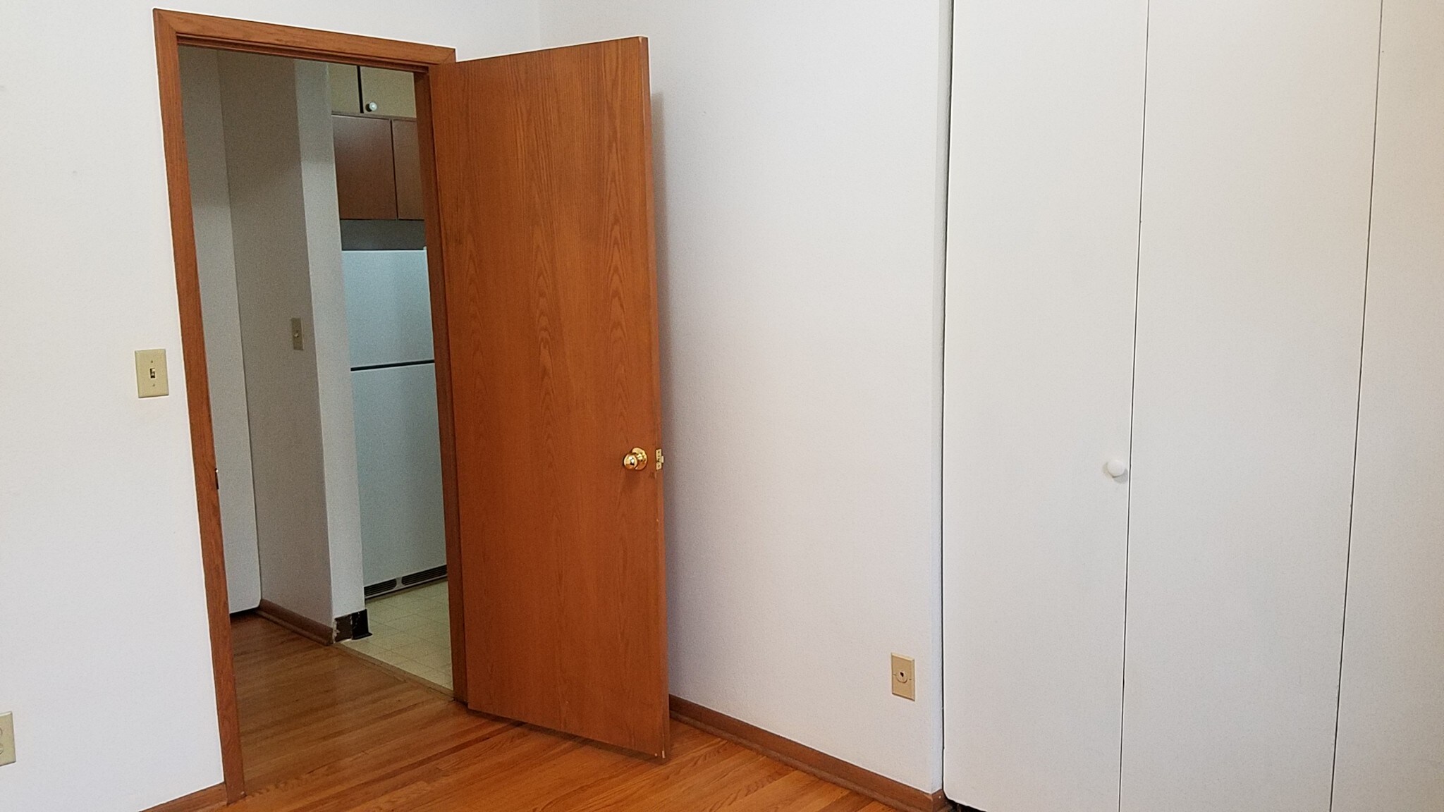 Bedroom - 1022 Arkwright St N