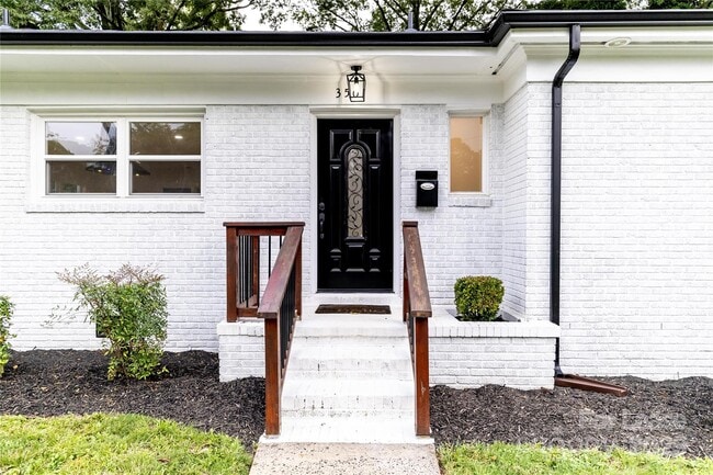 Building Photo - 3501 Eastway Dr