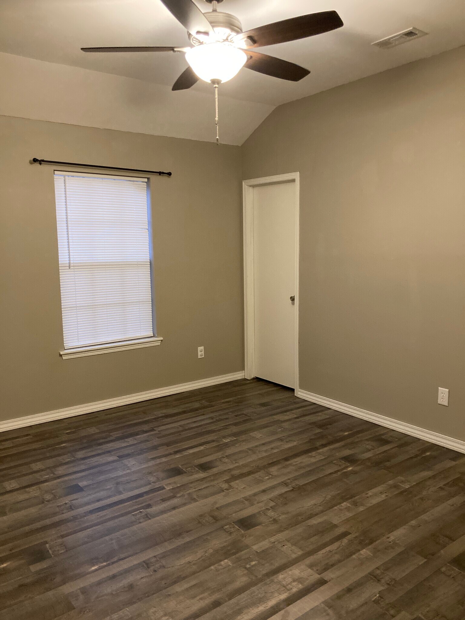 Master - 2963 W Riverridge Dr