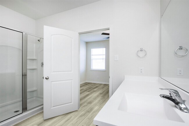 Building Photo - 416 Lone Rider Dr