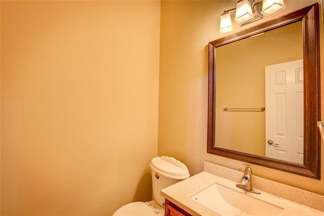 Building Photo - 535 Raintree Cir