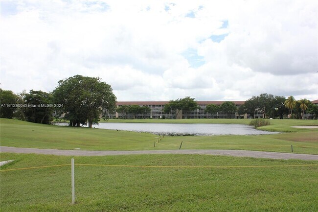 Building Photo - 400 SW 134th Way