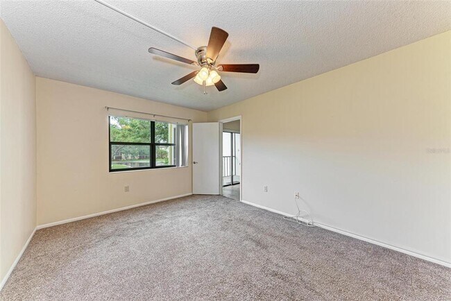 Building Photo - 305 30th Ave W