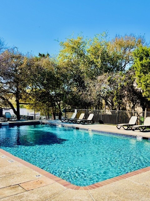 Building Photo - 2450 Wickersham Ln