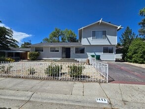 Building Photo - Bright and Spacious Northwest Reno Home wi...