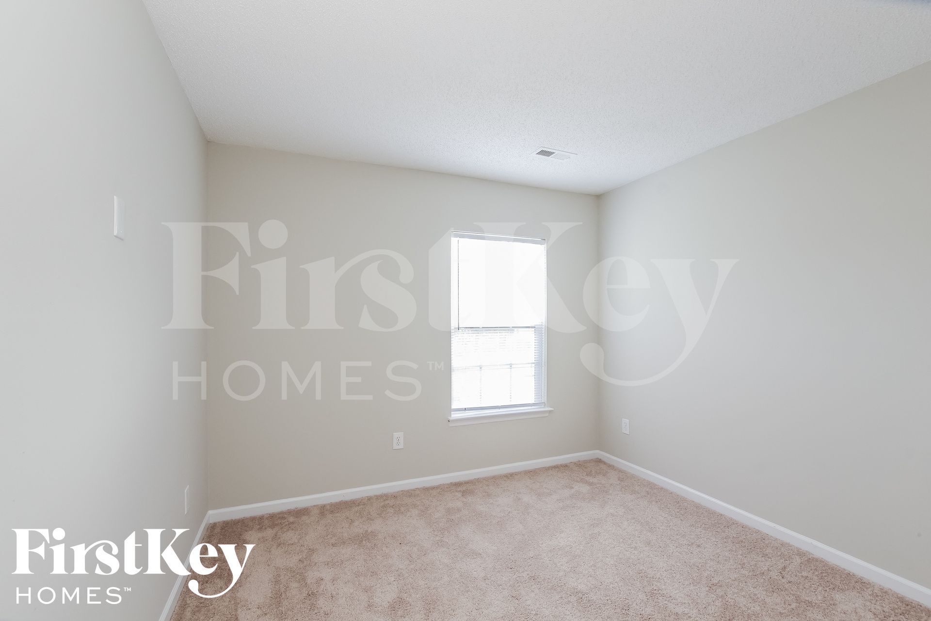 Building Photo - 4609 Sedgelane Dr