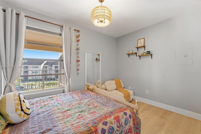 Building Photo - 15325 SW 106th Terrace