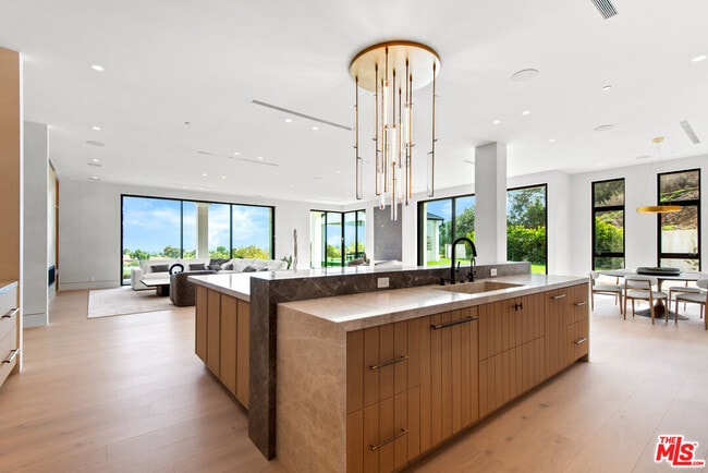 Building Photo - 5340 Whitman Rd