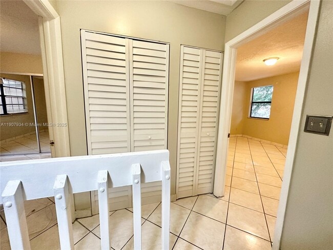 Building Photo - 10554 NW 3rd St