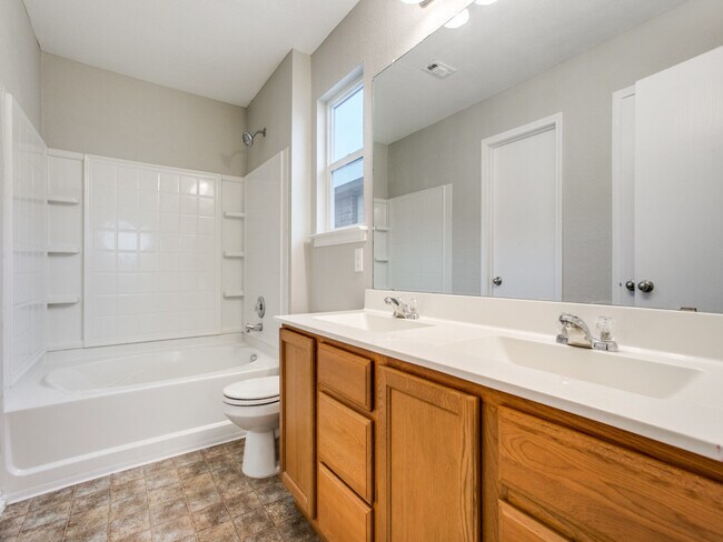 Building Photo - 4346 Safe Hbr